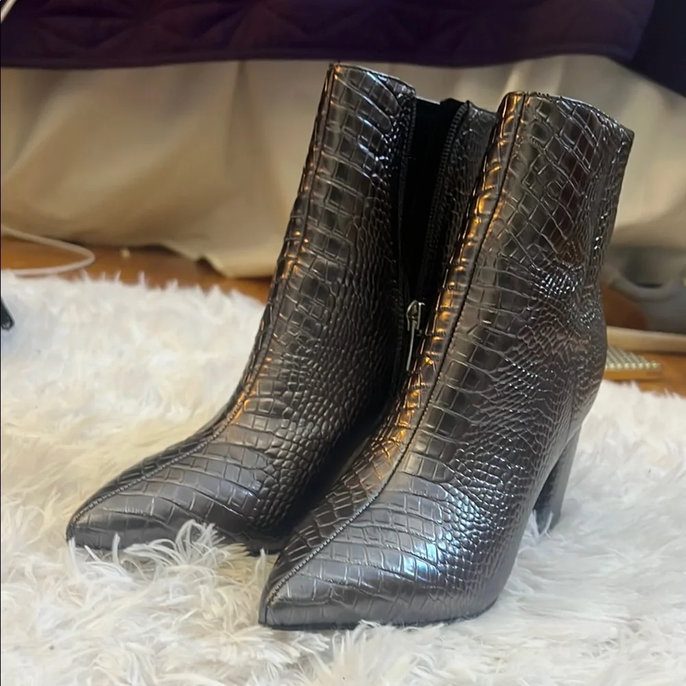 Marc Fisher Silver Ankle Boots - Picture 5 of 10
